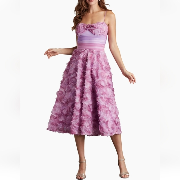 Tadashi Shoji Dresses & Skirts - Tadashi Shoji 3D Floral Appliqué Fit And Flare Cocktail Dress